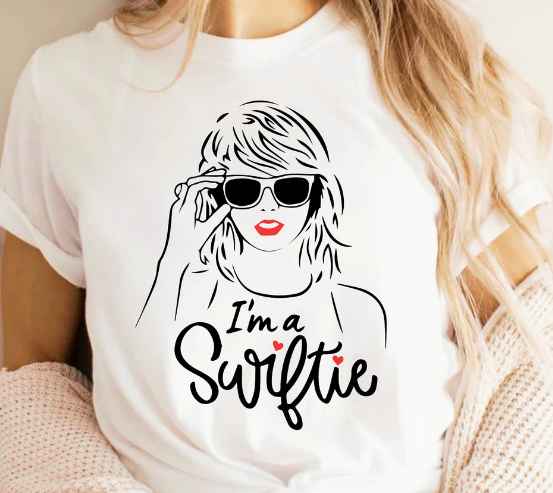 I'm a Swiftie Kids and Adults T-shirt