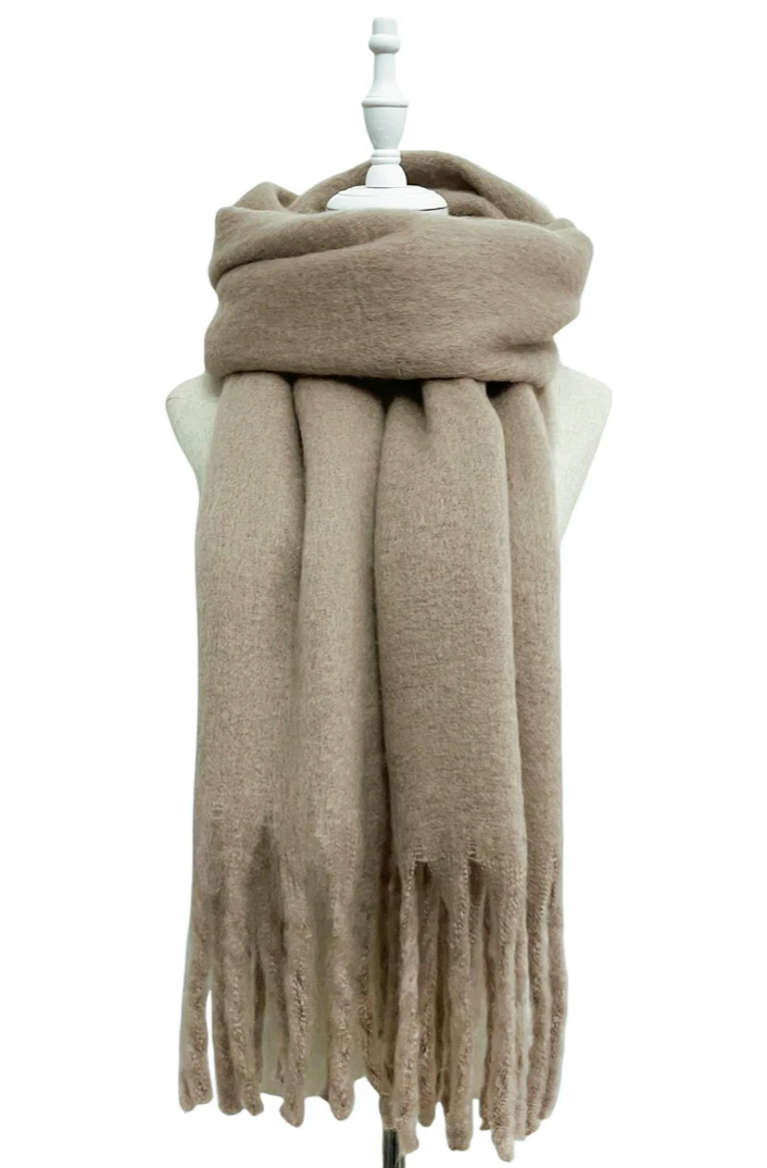The Cosy Tassel Scarf Beige – Personalised