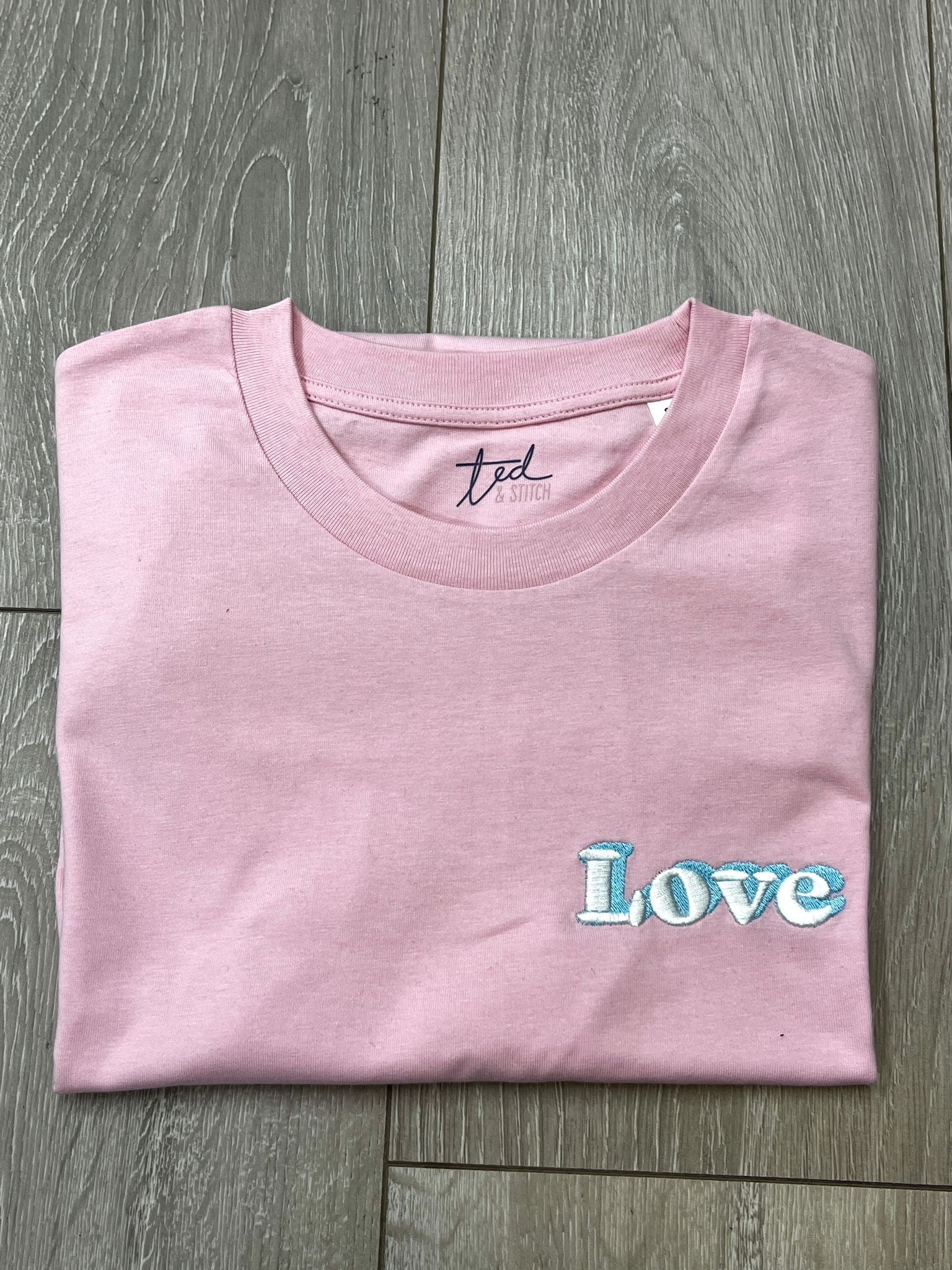 Love T-shirt