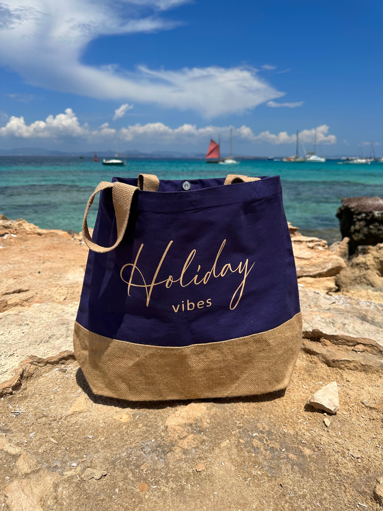 ‘Holiday Vibes’ Tote Bag