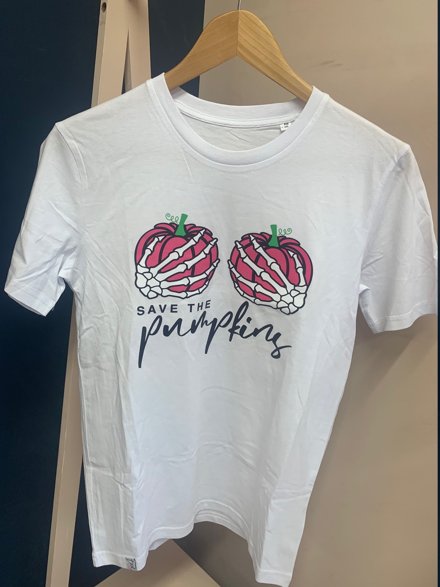 SUMMER SAMPLE SALE White 'Save The Pumpkins' tee - Size XS, S, XL