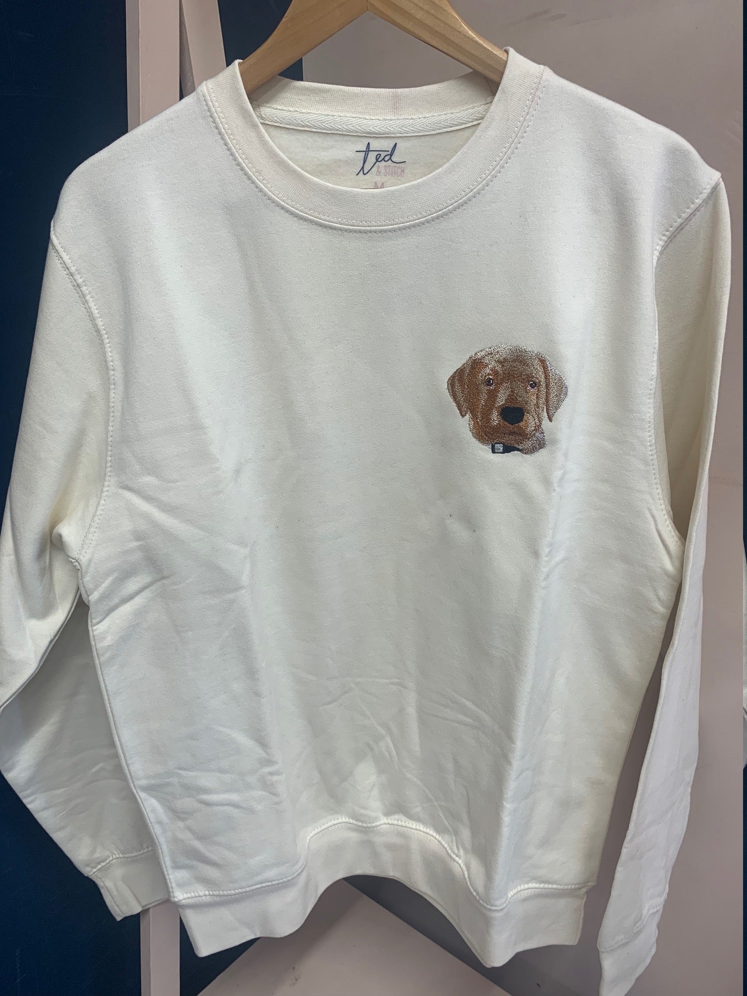 SUMMER SAMPLE SALE Vanilla sweater with Labrador puppy embro (small mark on jumper) - Size M